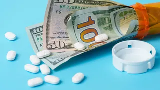 FDA targets faster generic approvals in drive to slash drug prices